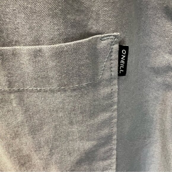 O'Neill Grey Short Sleeved Button Down Modern Fit Shirt Men's Size XXL LIKE NEW! - Picture 3 of 4
